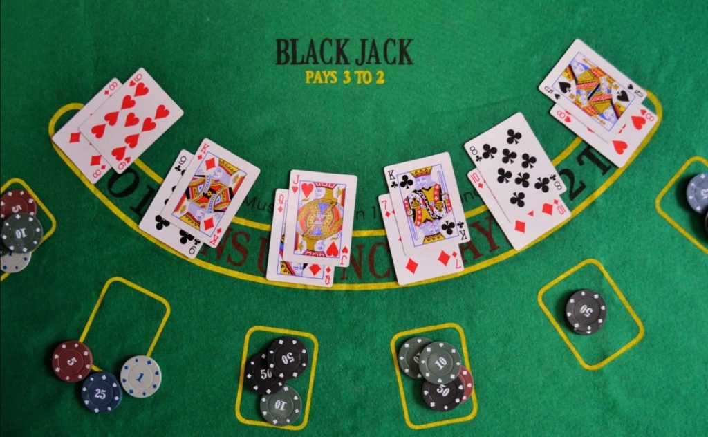 Tiết Lộ 5 Cách chơi Blackjack Abc8 Dễ Thắng Lớn Từ Cao Thủ